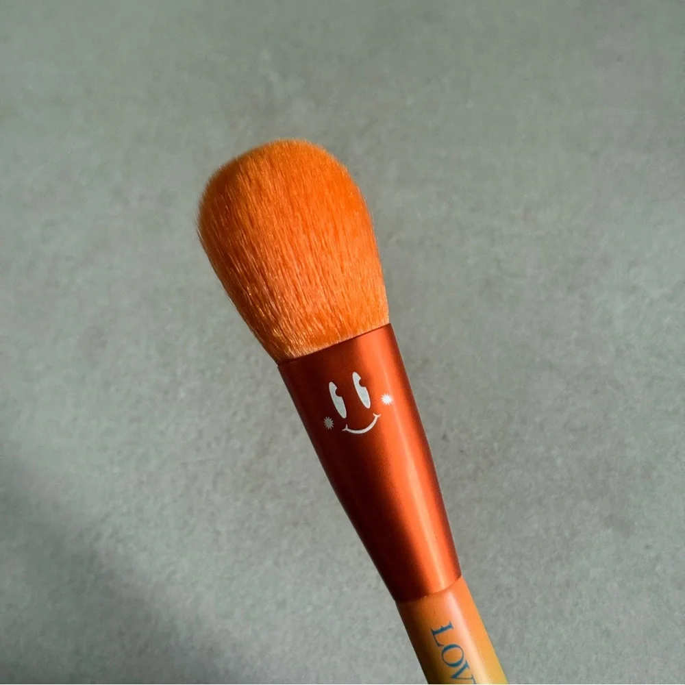 Love + Craft + Beauty Multicolor Face Brush Soft Blush & Powder Tool